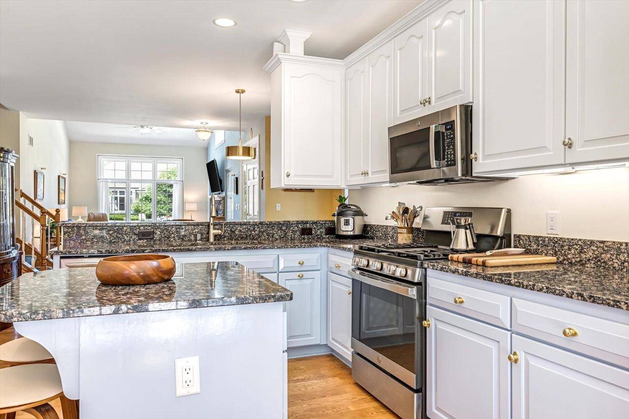 Waukesha, WI 53188,501 Heather Glen COURT