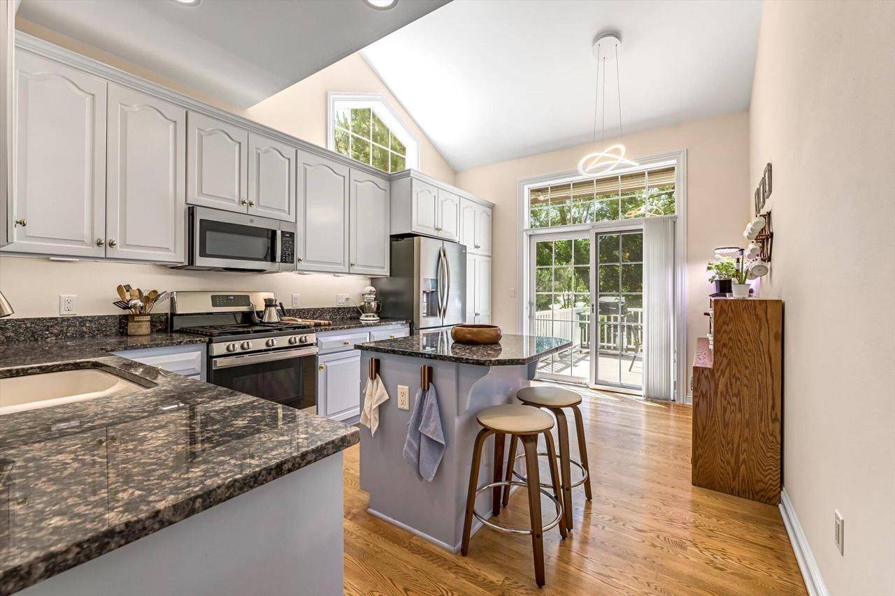 Waukesha, WI 53188,501 Heather Glen COURT