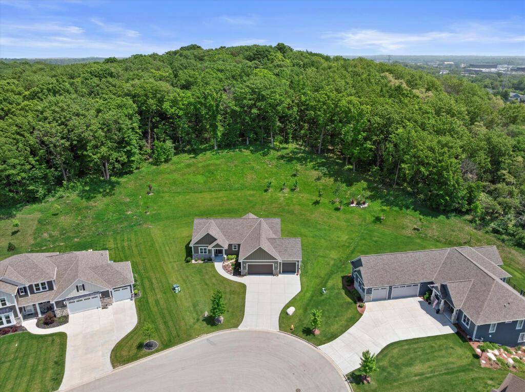 Sussex, WI 53089,W237N6842 Ancient Oaks COURT