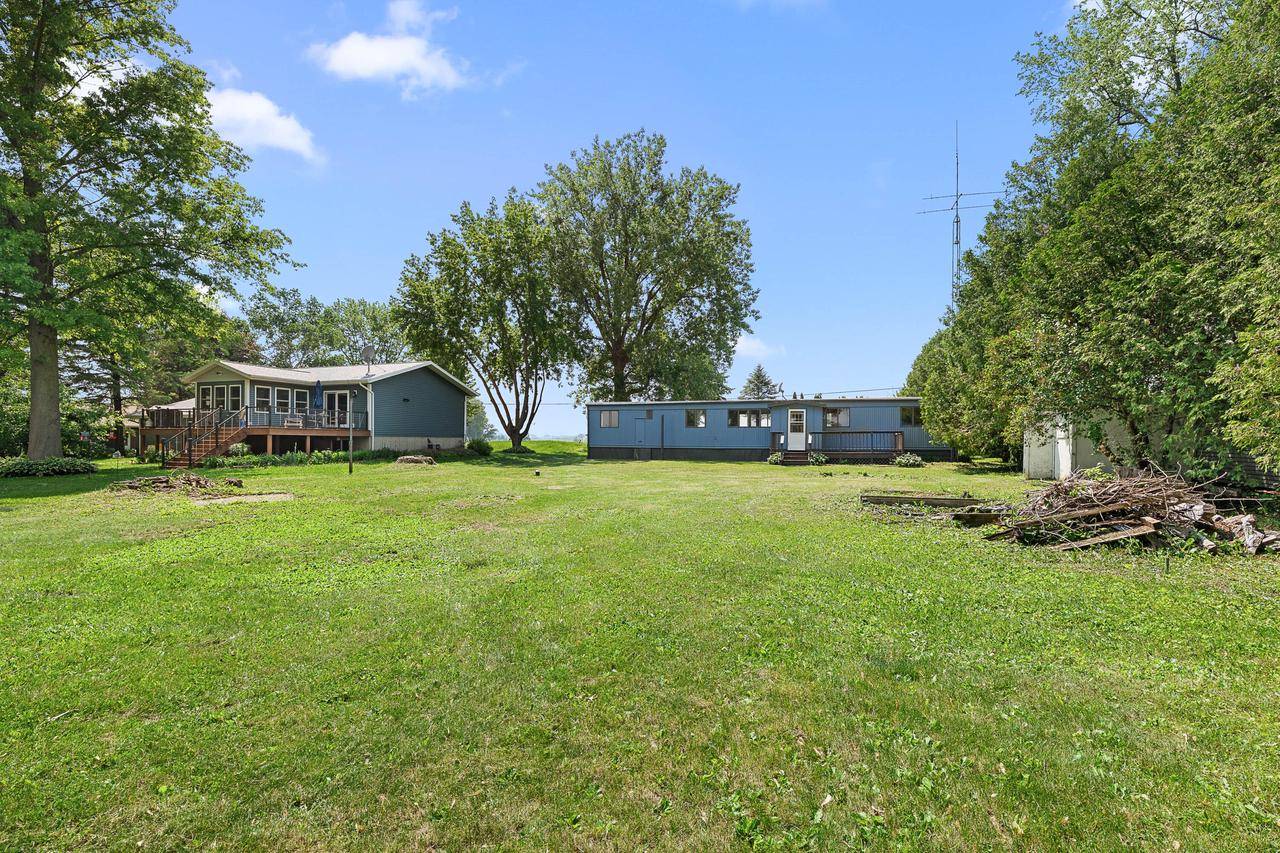 Beaver Dam, WI 53916,W9475 Stone Ledge ROAD