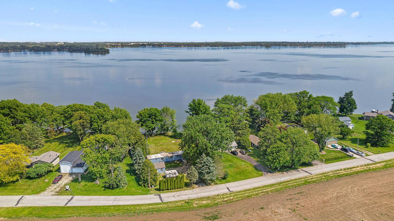 Beaver Dam, WI 53916,W9475 Stone Ledge ROAD