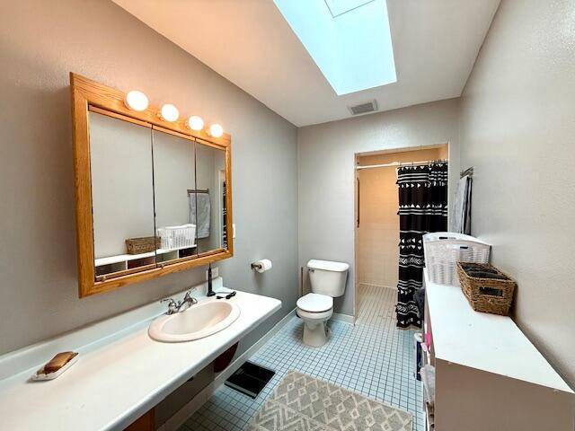 Caledonia, MN 55921,713 Grove STREET E