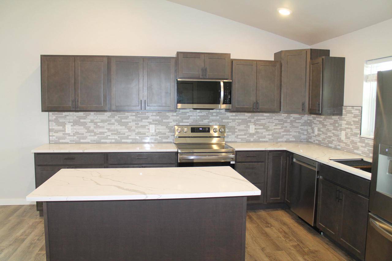 Bangor, WI 54614,2210 Henry Johns BOULEVARD #2212