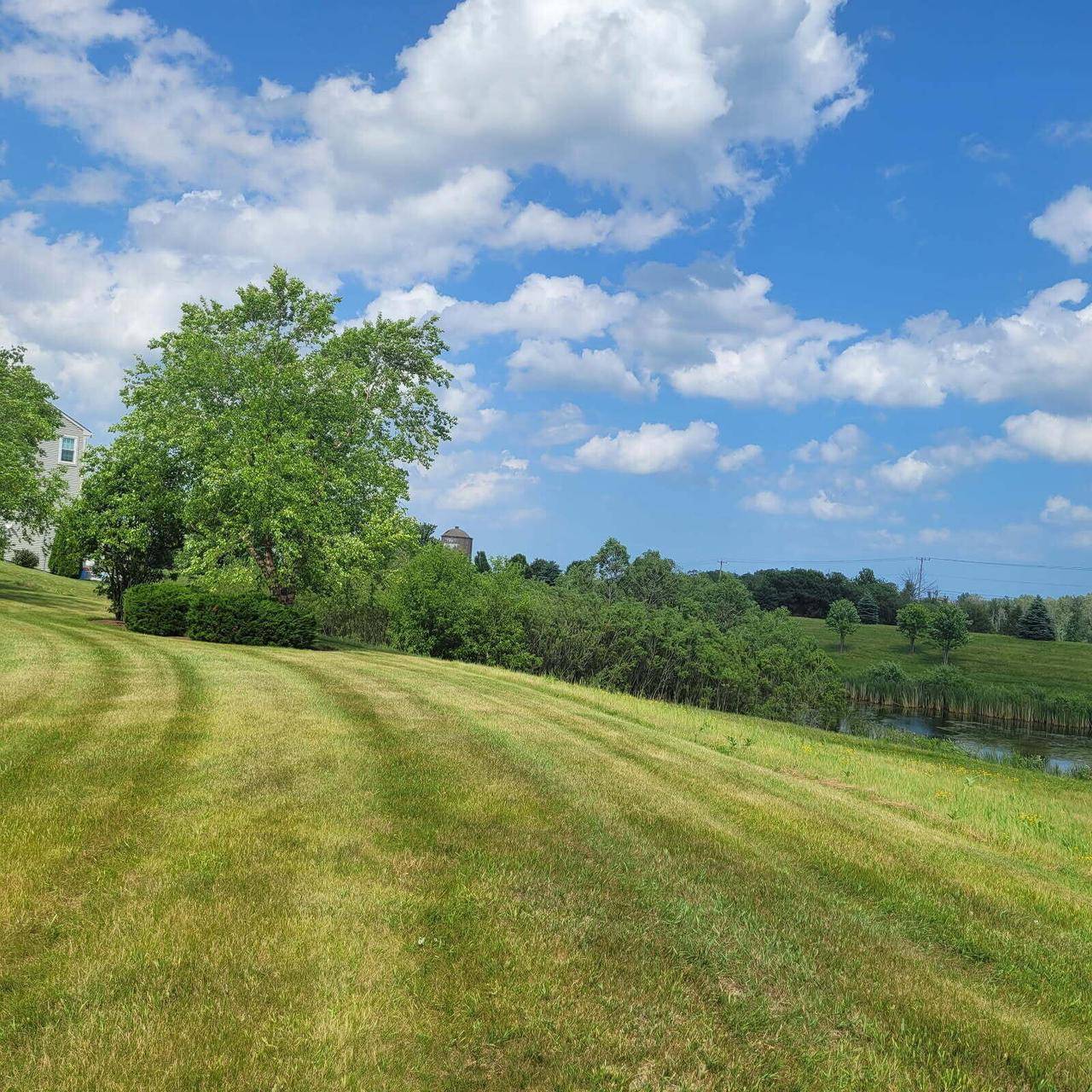 Grafton, WI 53024,2097 WILLOW POND WAY