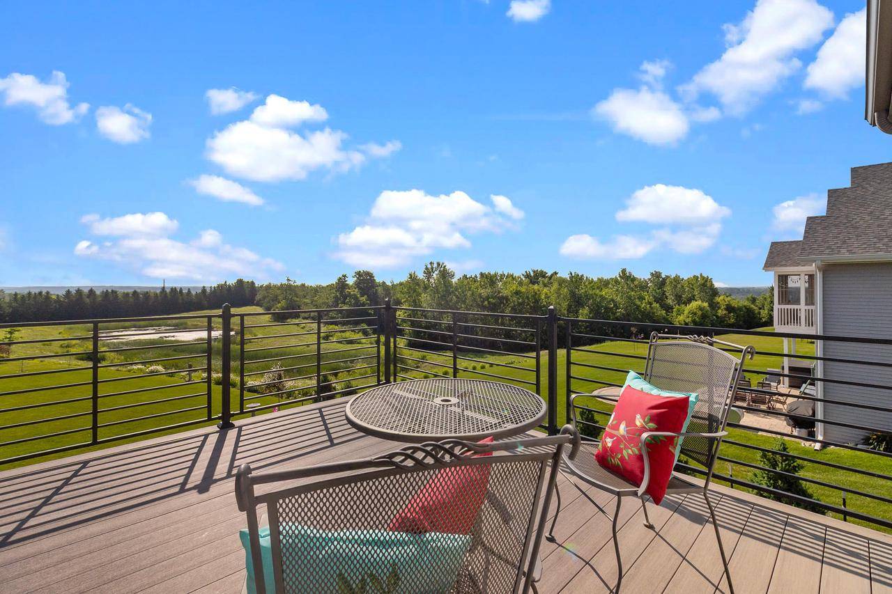 Lake Geneva, WI 53147,309 N Stone Ridge DRIVE