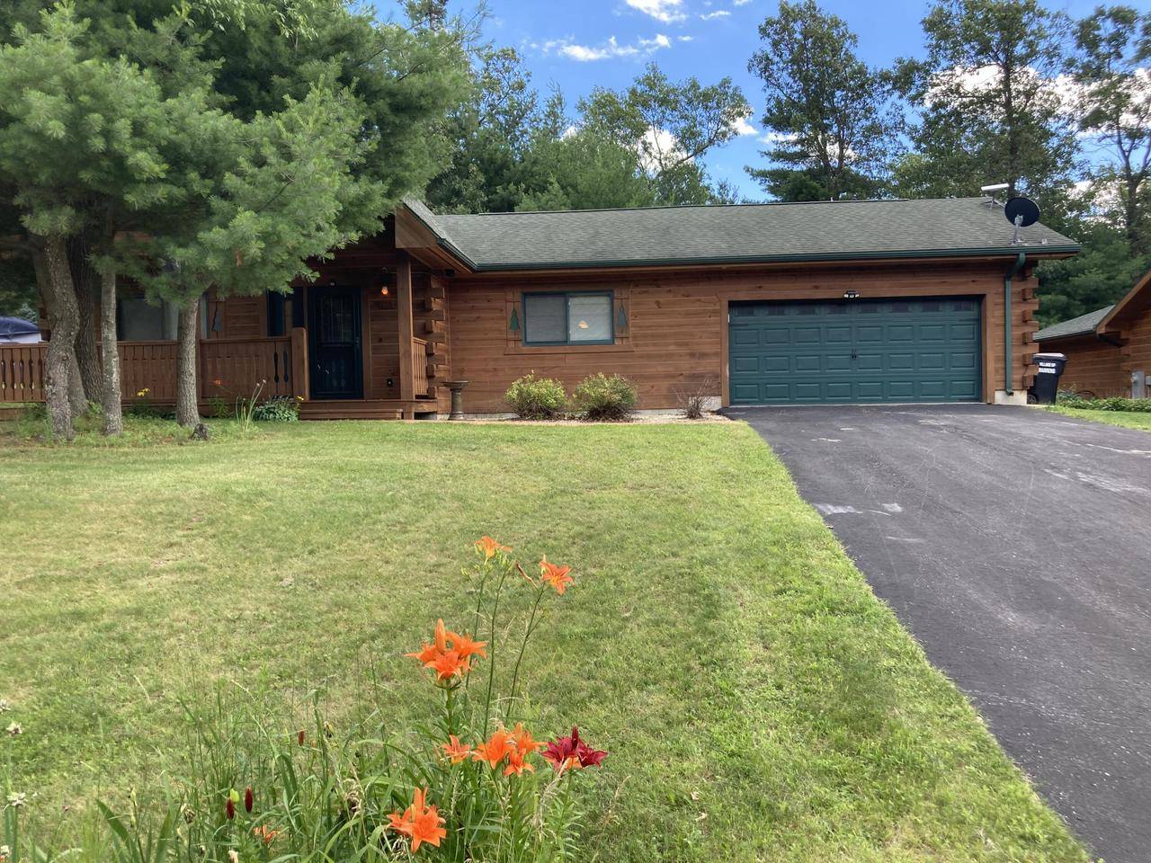 Warrens, WI 54666,205 Blossom DRIVE