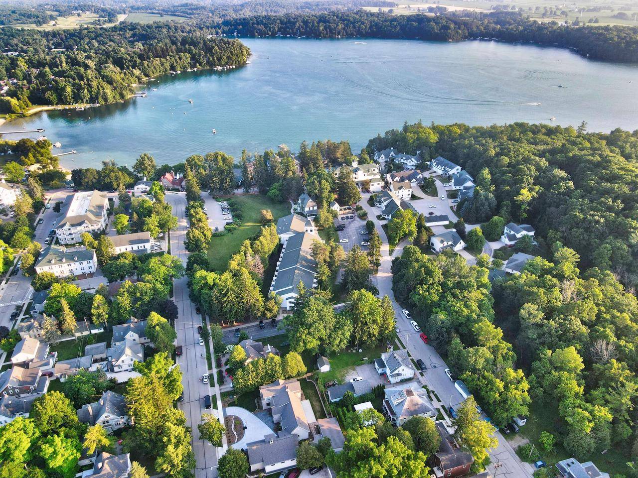 Elkhart Lake, WI 53020,74 S West STREET