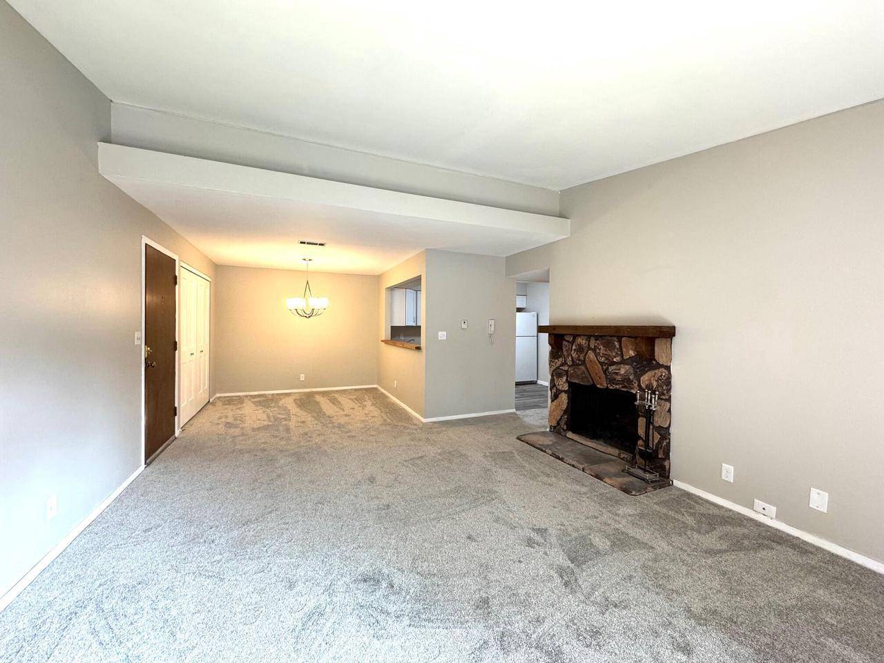 Pewaukee, WI 53072,368 Park Hill DRIVE #H