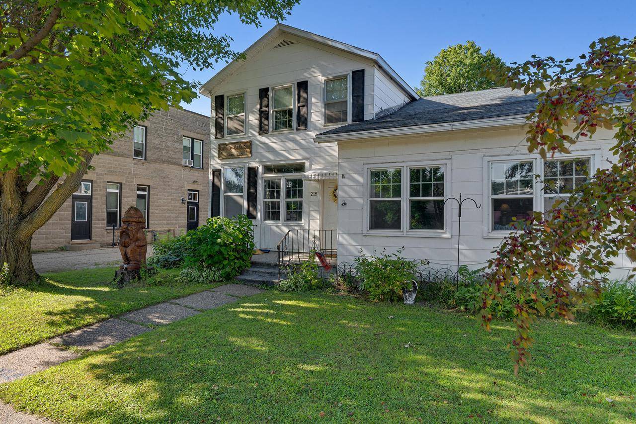 Coon Valley, WI 54623,215 Central AVENUE