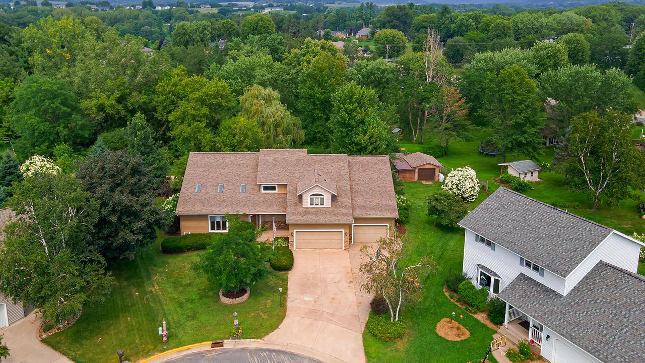 West Salem, WI 54669,715 Lee DRIVE