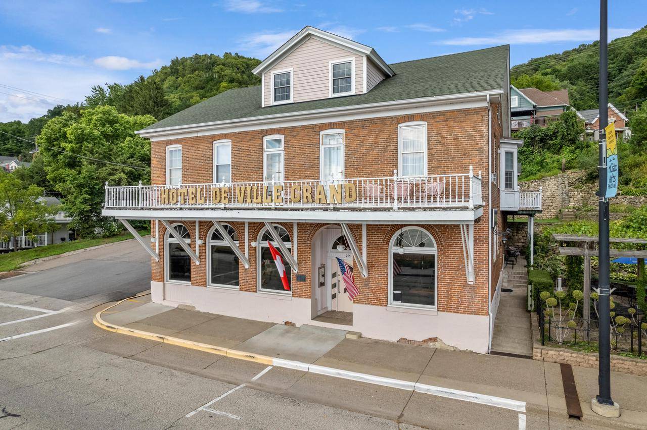 Alma, WI 54610,215 N Main STREET