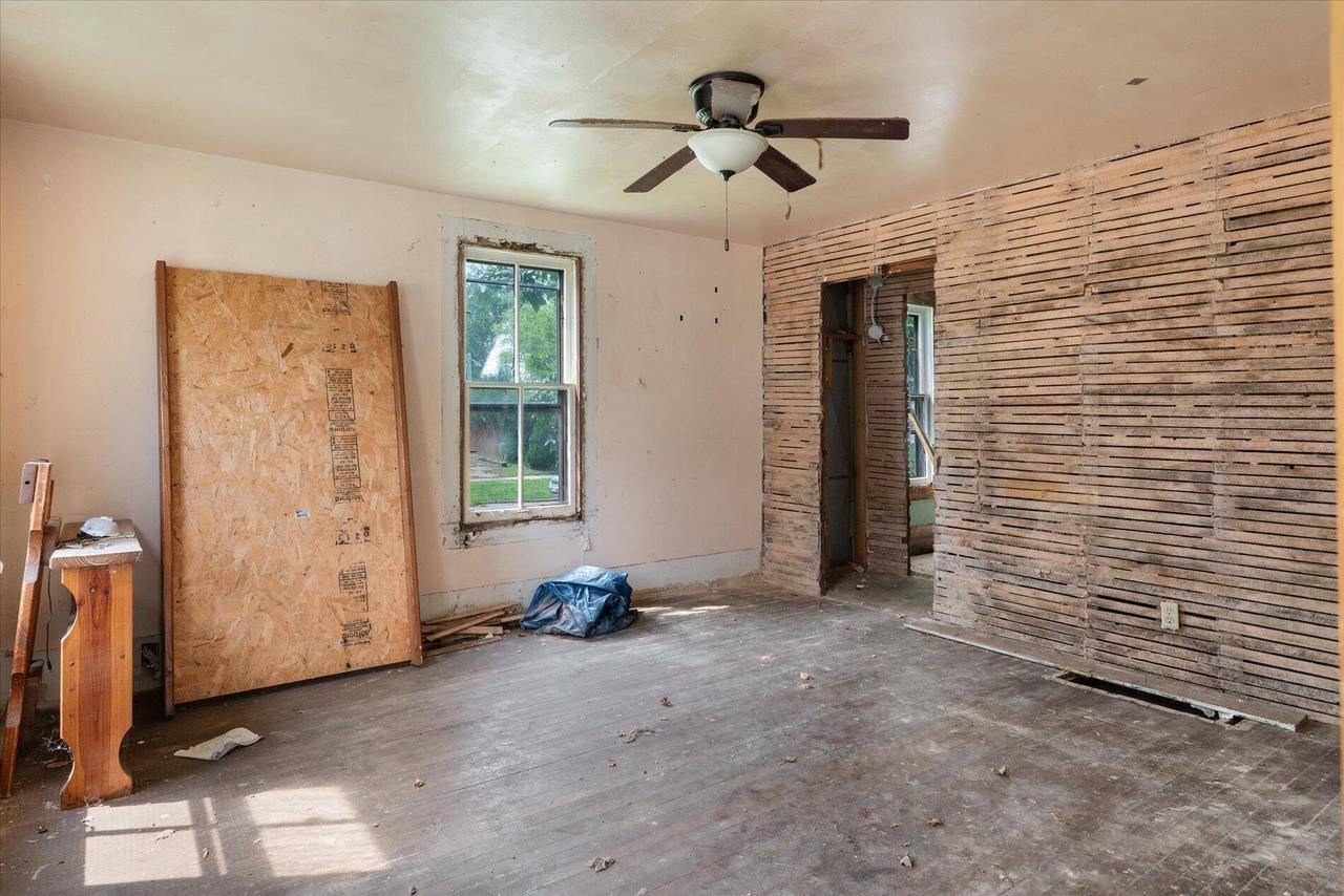 Viroqua, WI 54665,222 W Decker STREET