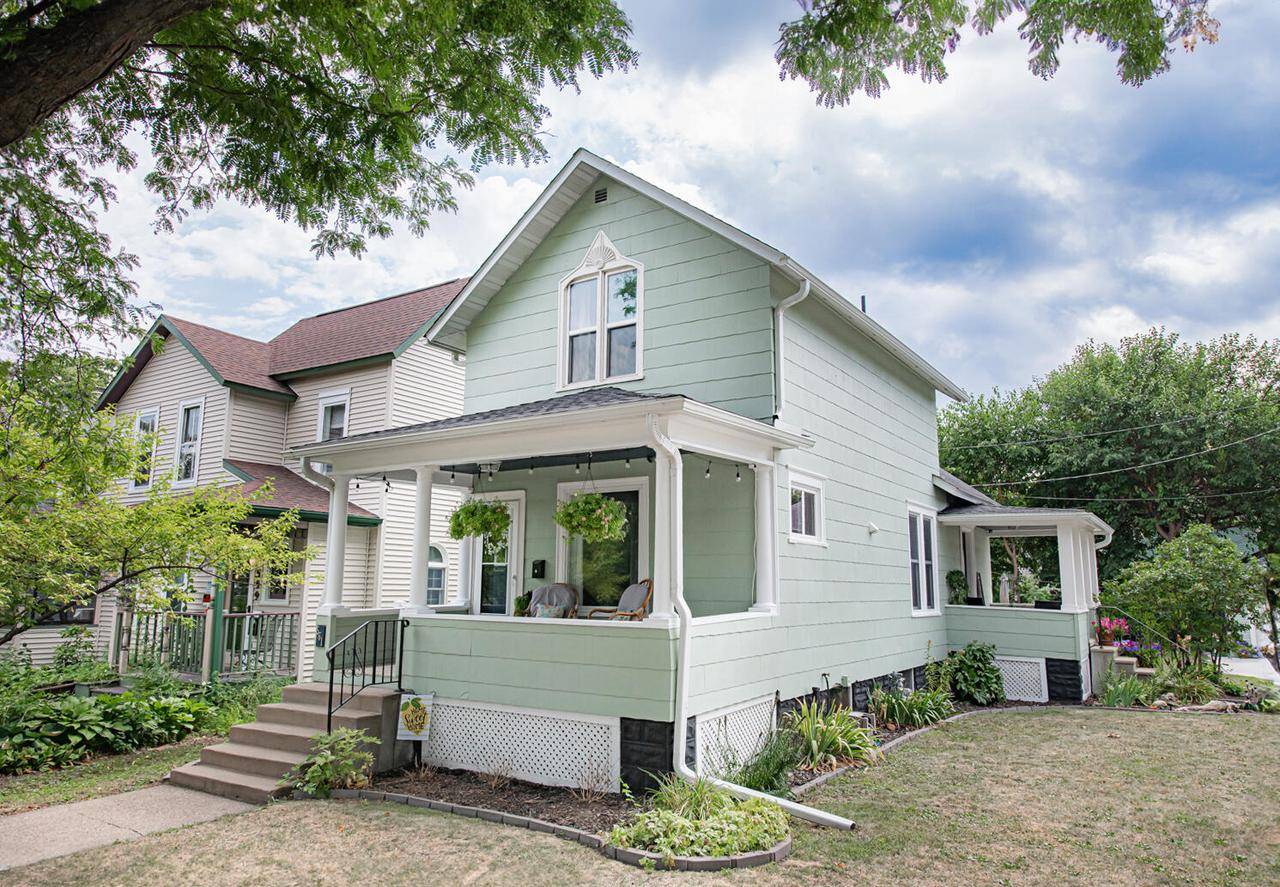 Winona, MN 55987,561 6th STREET W