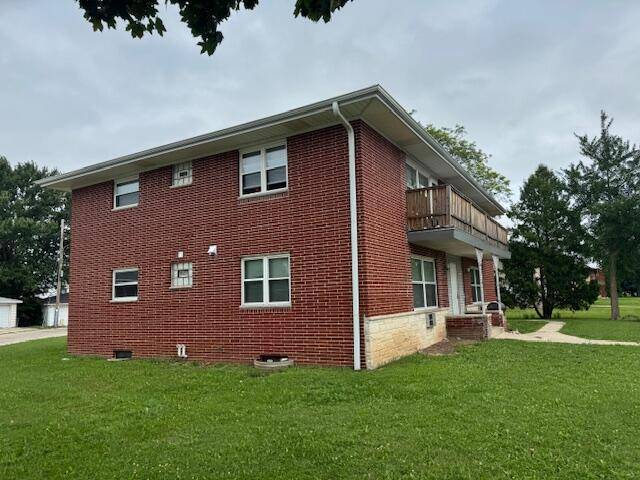 Milwaukee, WI 53225,8922 W Villard AVENUE