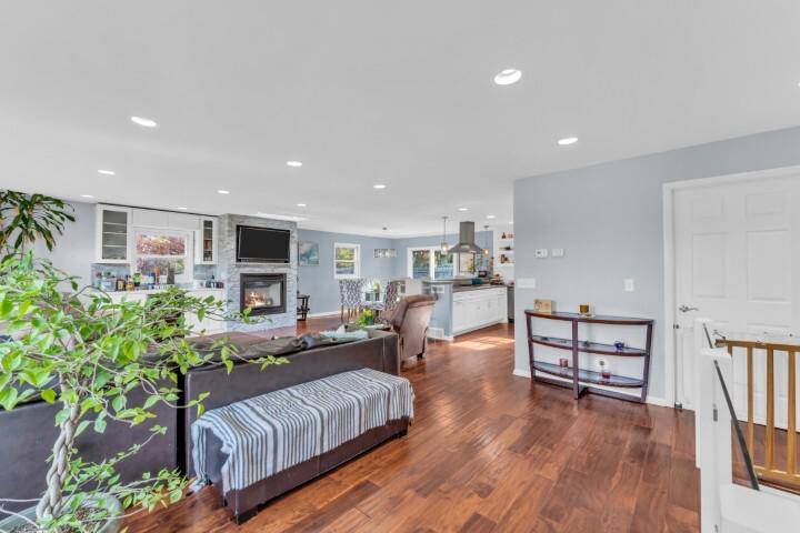 Elkhorn, WI 53121,W5737 North DRIVE