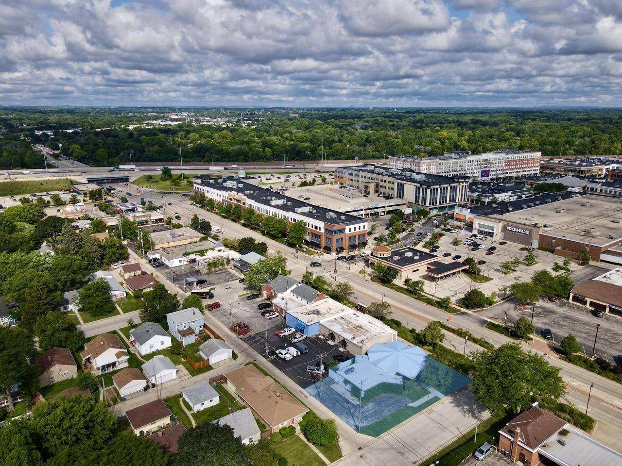 Glendale, WI 53217,305 W Silver Spring DRIVE