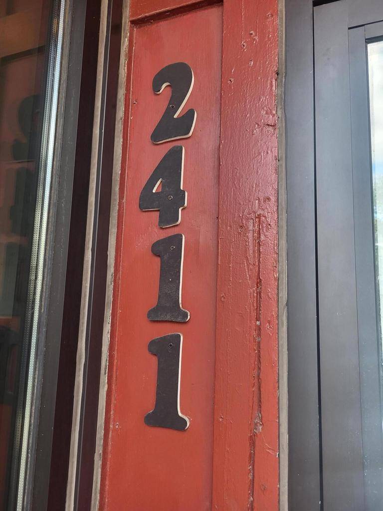 Milwaukee, WI 53204,2411 W Mitchell STREET #2413