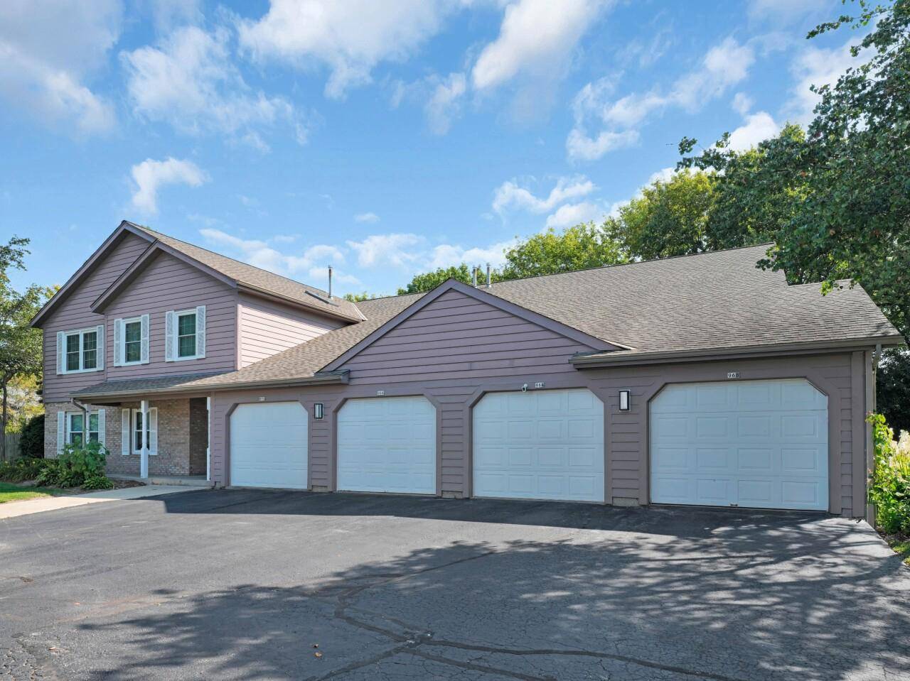 Burlington, WI 53105,964 Dorothy COURT