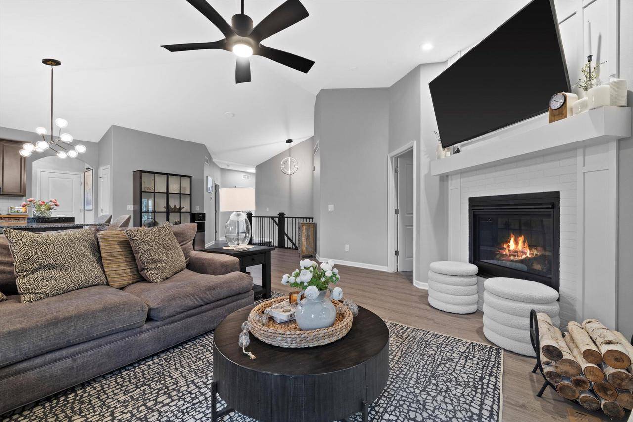 Twin Lakes, WI 53181,441 Tindalls Nest