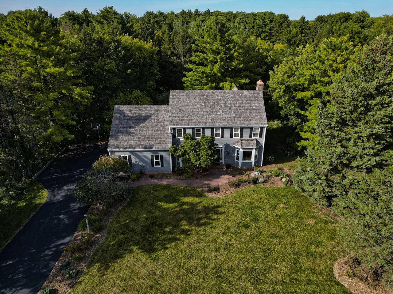 Delafield, WI 53018,389 Juniper COURT