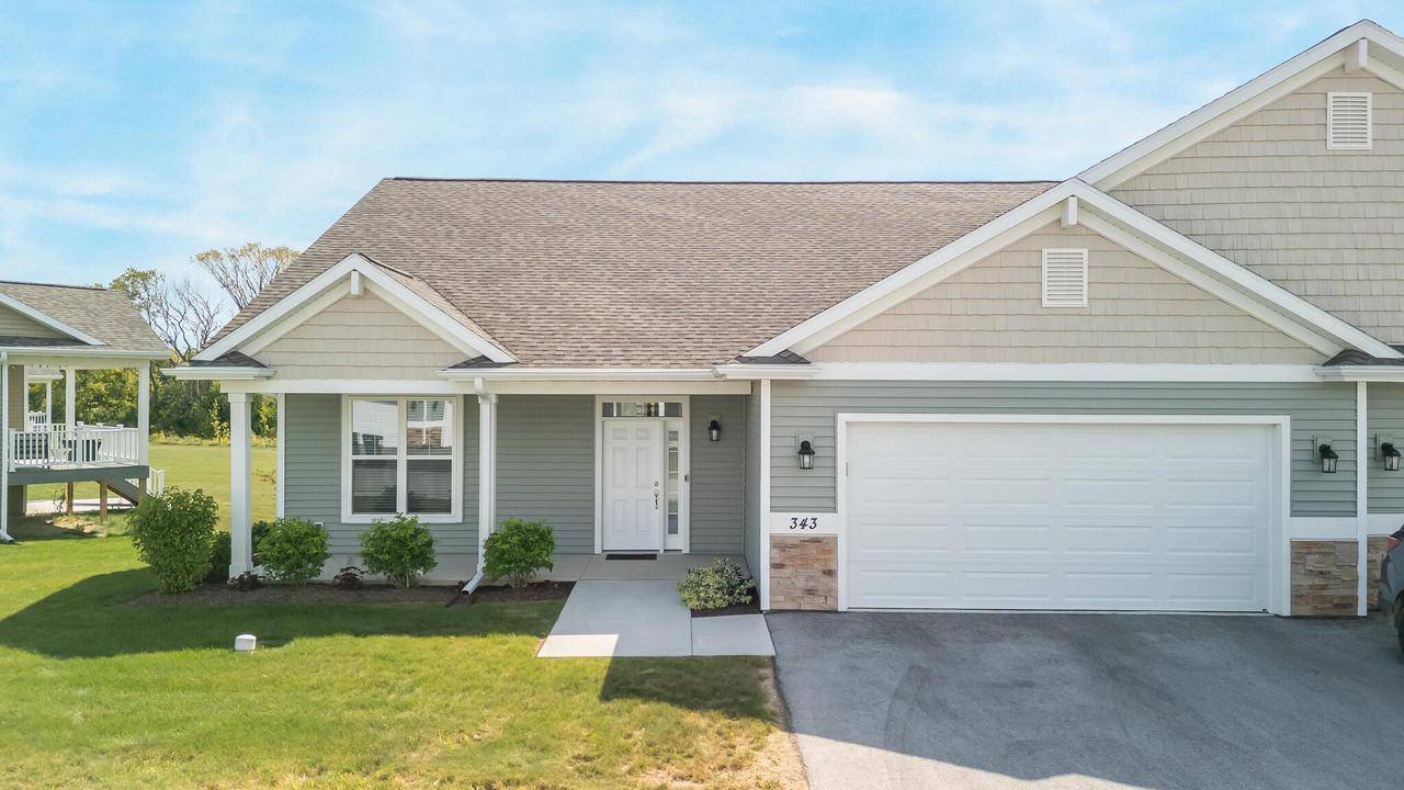 Plymouth, WI 53073,343 Greystone CIRCLE