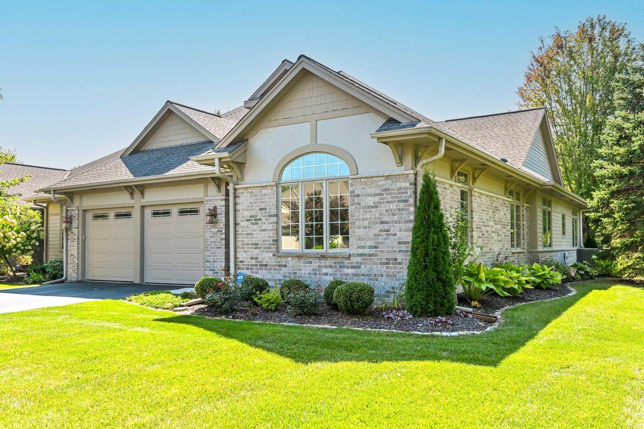 Mequon, WI 53092,7575 W Heron Pond DRIVE