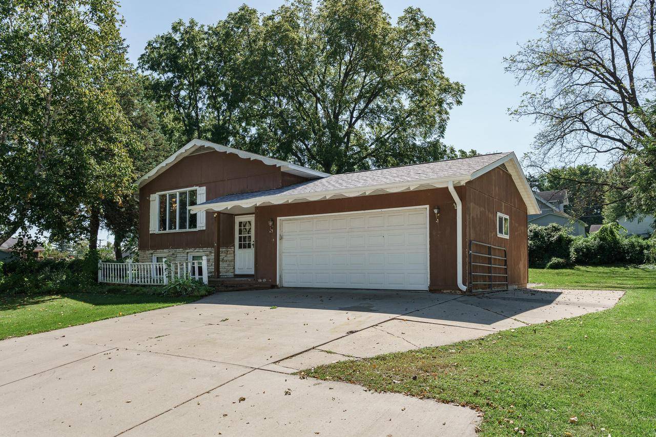 Watertown, WI 53098,205 Norma DRIVE