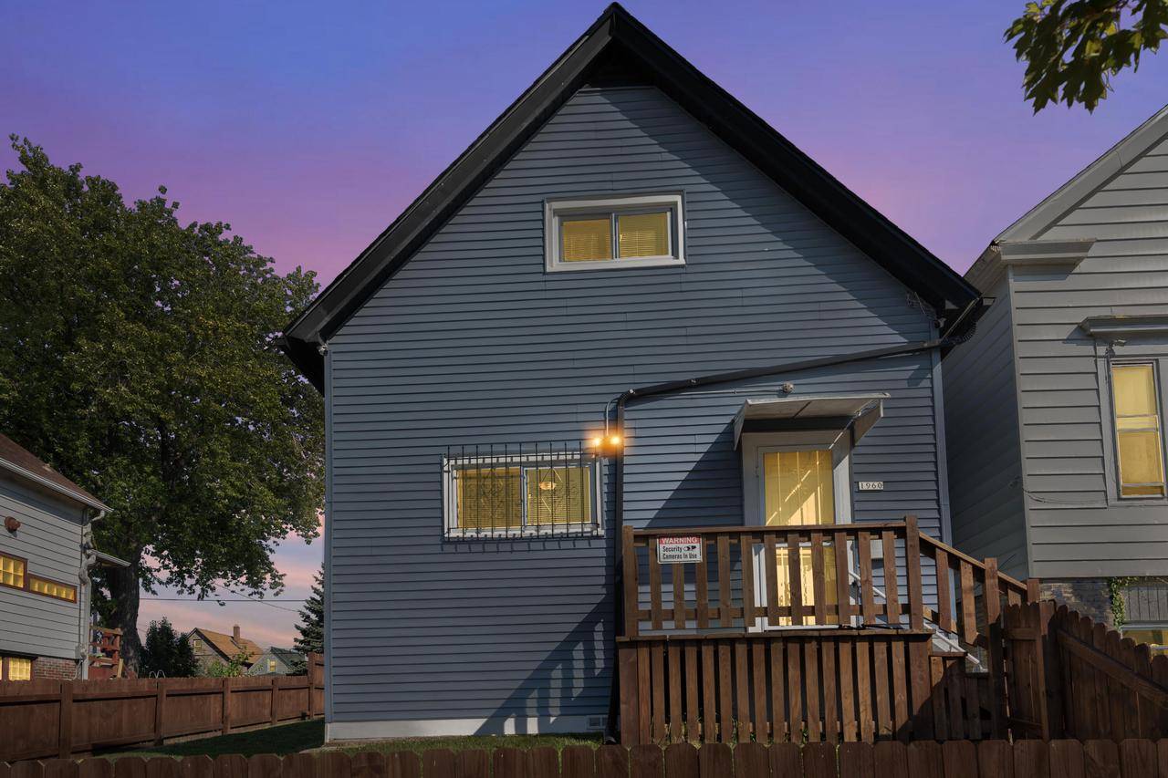 Milwaukee, WI 53204,1960 S 14th STREET