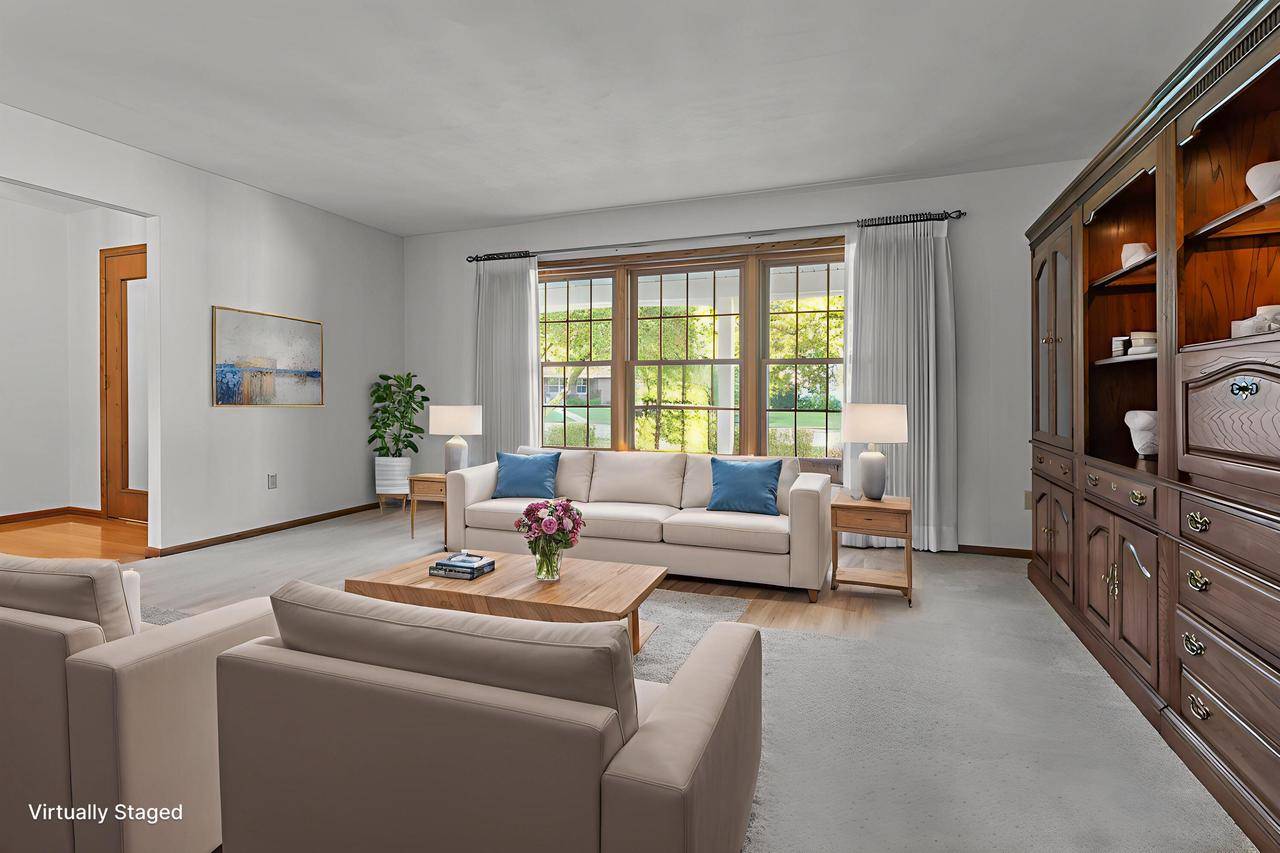 Elkhorn, WI 53121,611 W Estate COURT