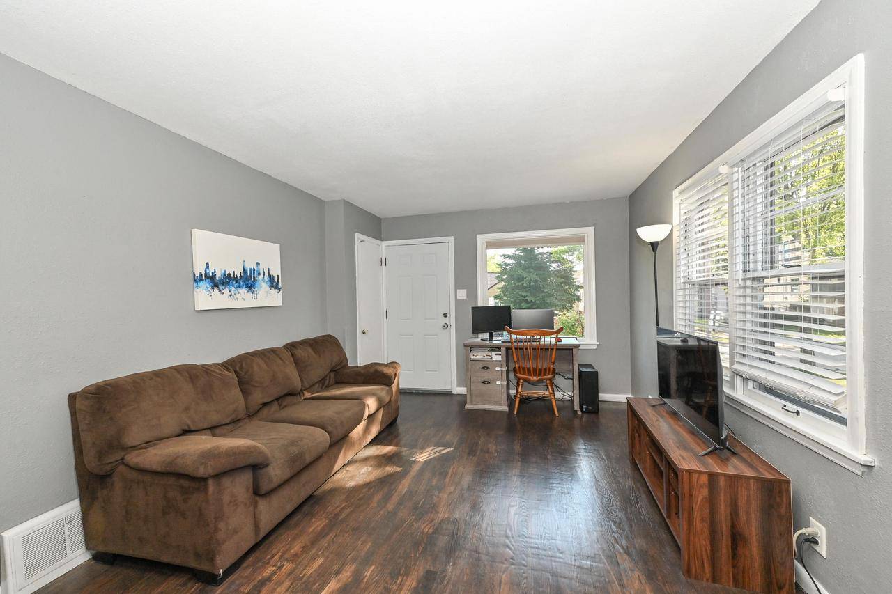 West Allis, WI 53214,1531 S 90th STREET