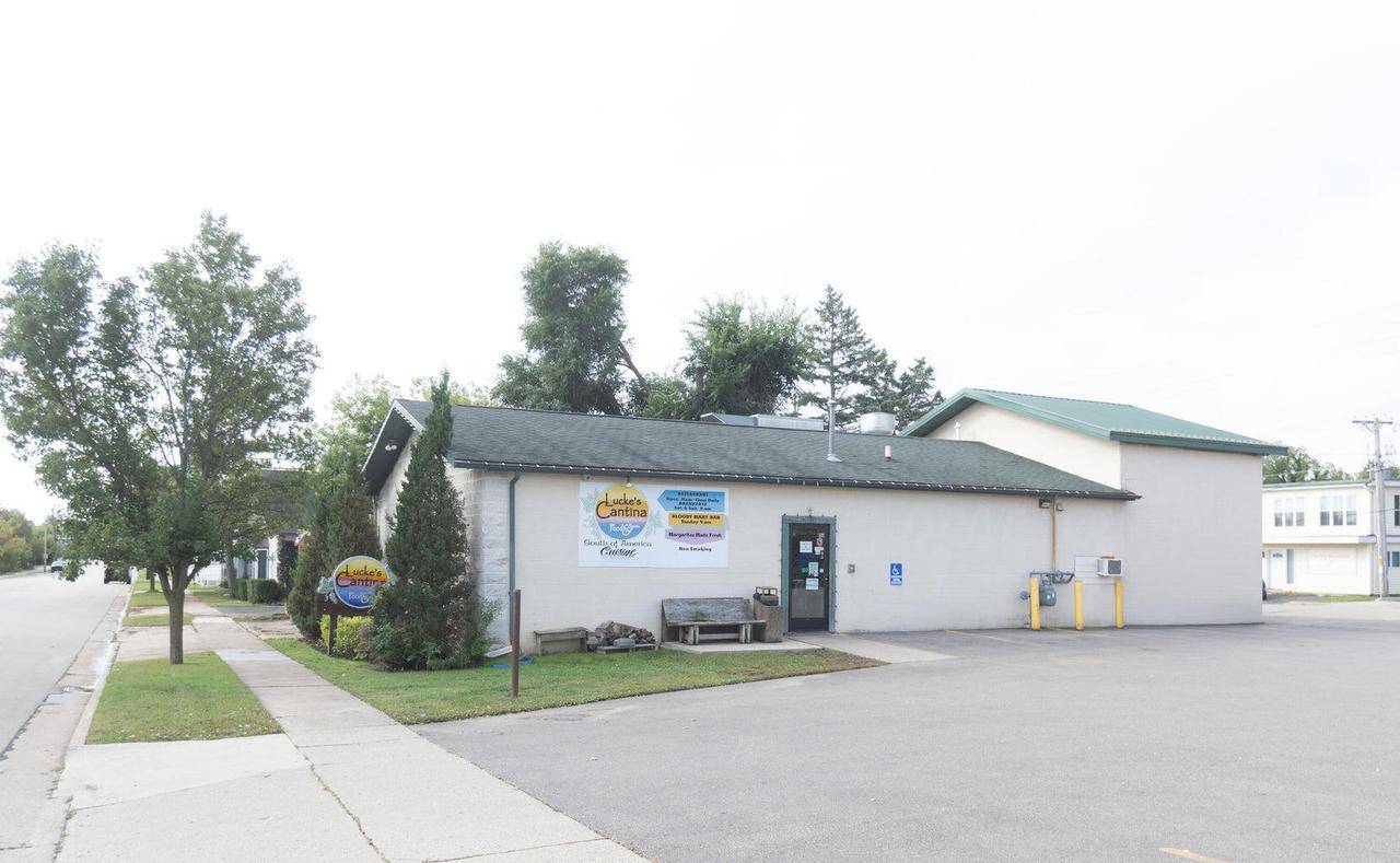 Williams Bay, WI 53191,220 Elkhorn ROAD