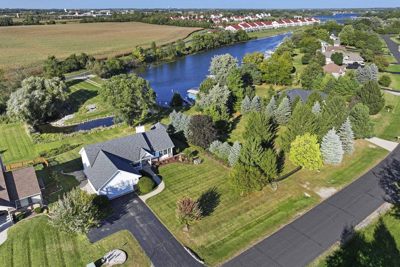 Delavan, WI 53115,2144 Blue Heron DRIVE