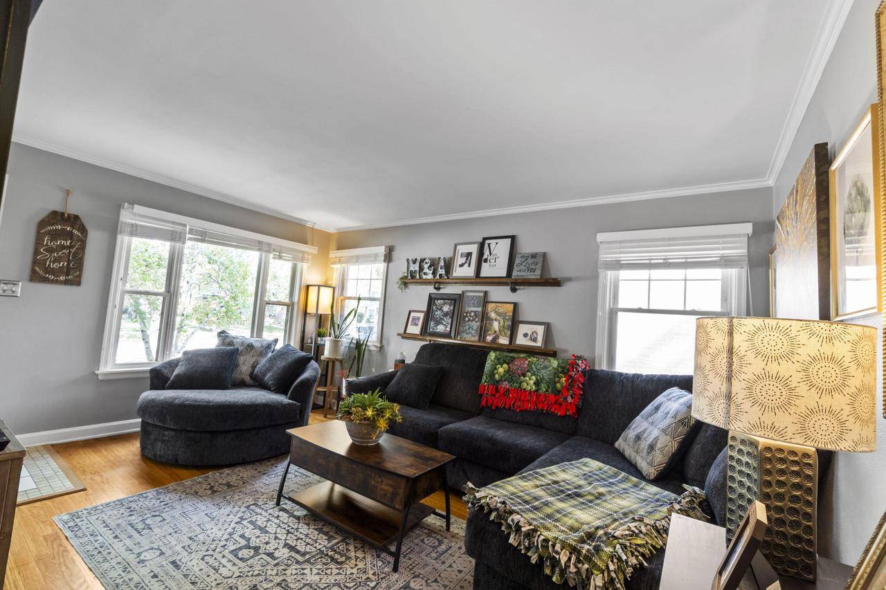 Glendale, WI 53209,2209 W Kendall AVENUE