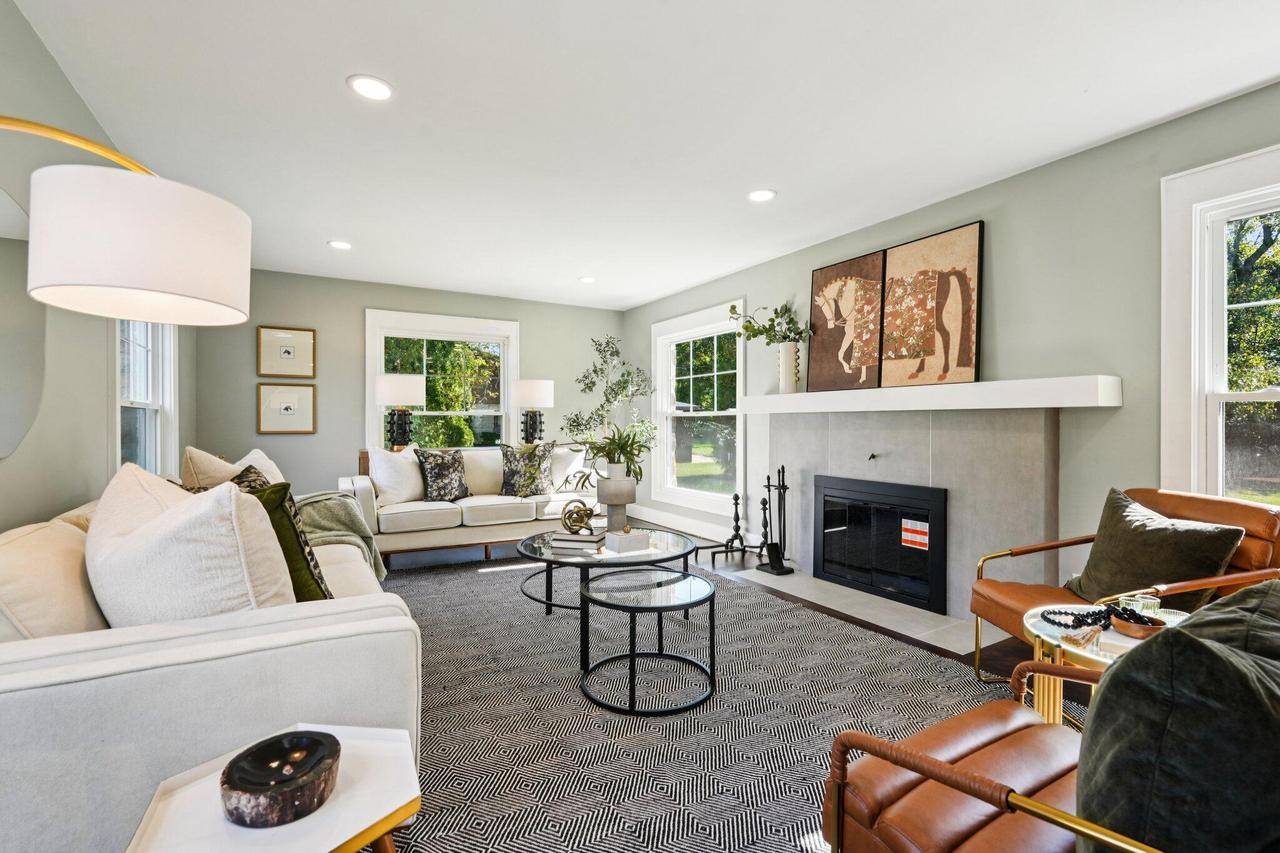 Bayside, WI 53217,845 E Ellsworth LANE