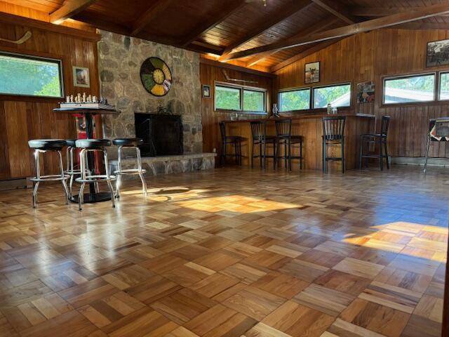 Brookfield, WI 53045,950 N Barker ROAD