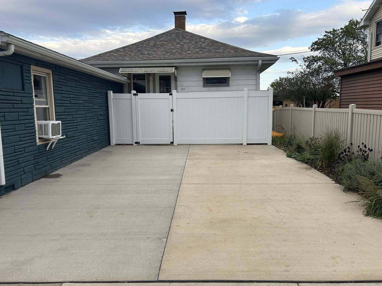 La Crescent, MN 55947,28 Walnut STREET N