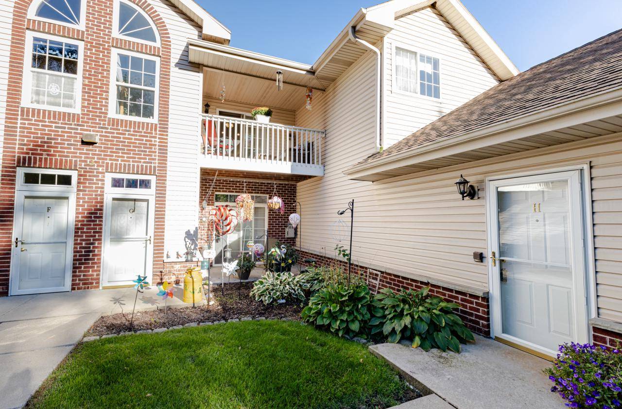 Nashotah, WI 53058,N43W32953 Rasmus ROAD #3-H