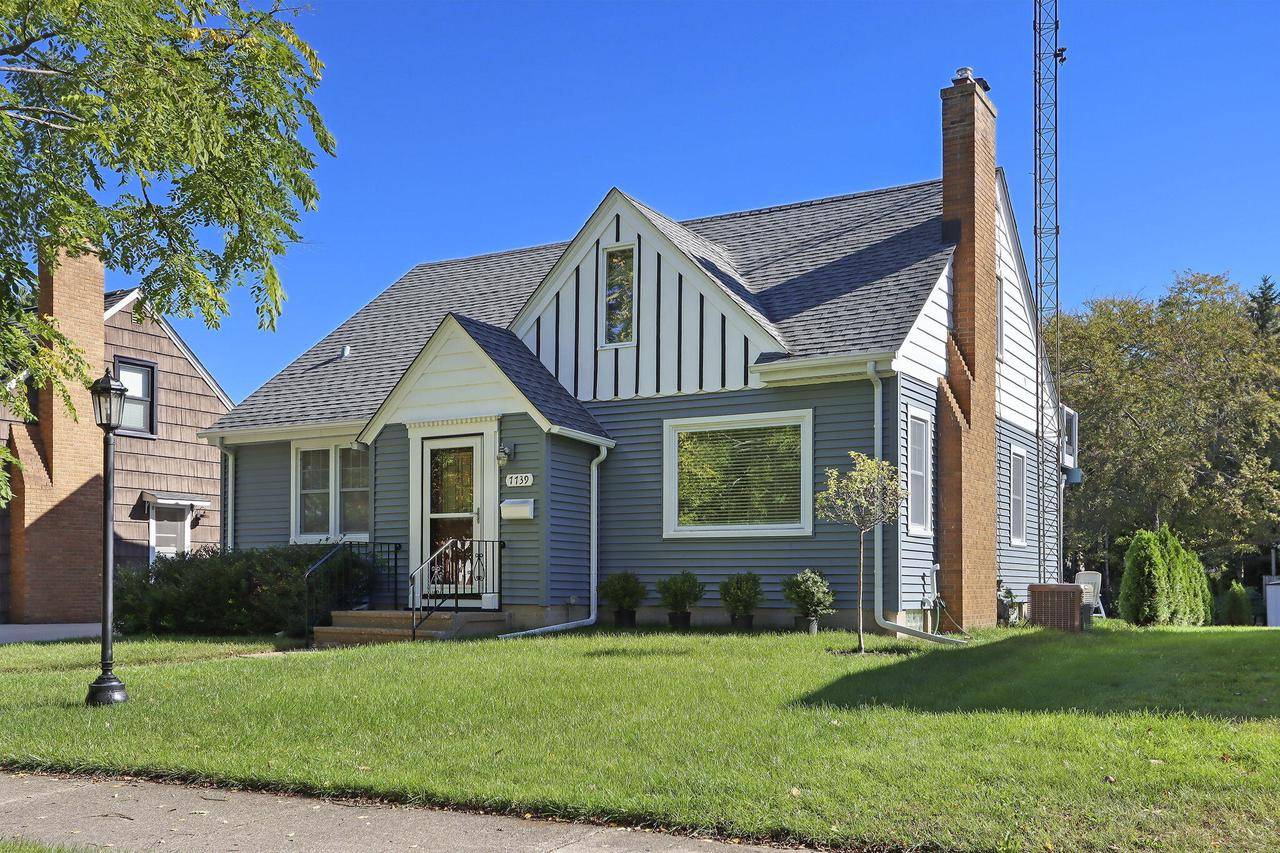 Kenosha, WI 53143,7739 6th AVENUE