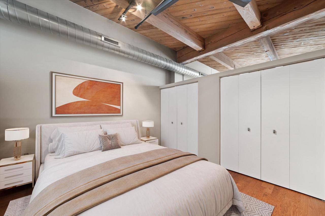 Milwaukee, WI 53212,234 E Reservoir AVENUE #304