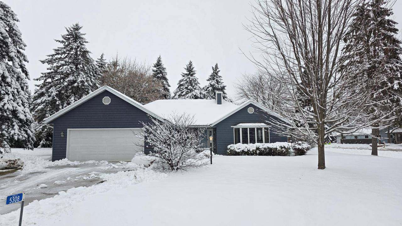 Sheboygan, WI 53083,5308 Quail COURT