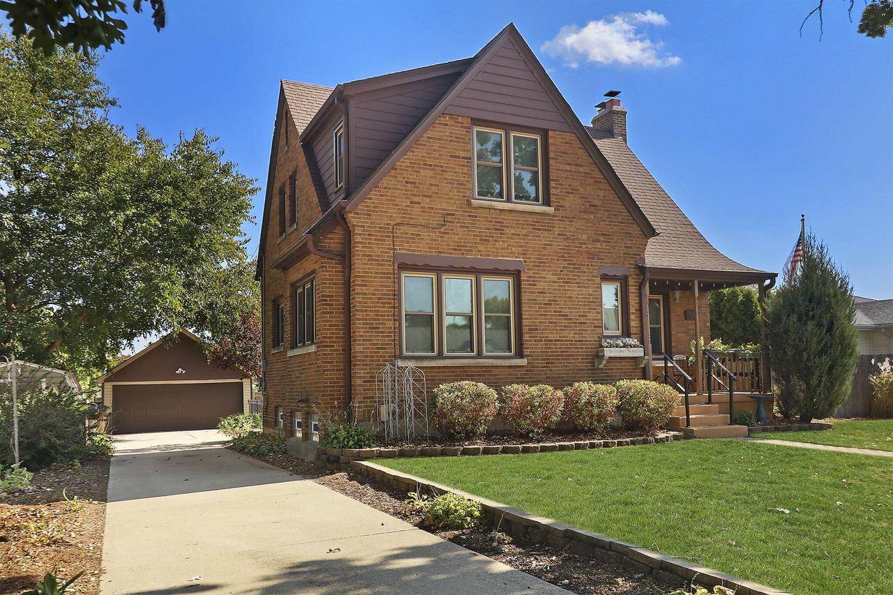 Kenosha, WI 53142,7619 49th AVENUE