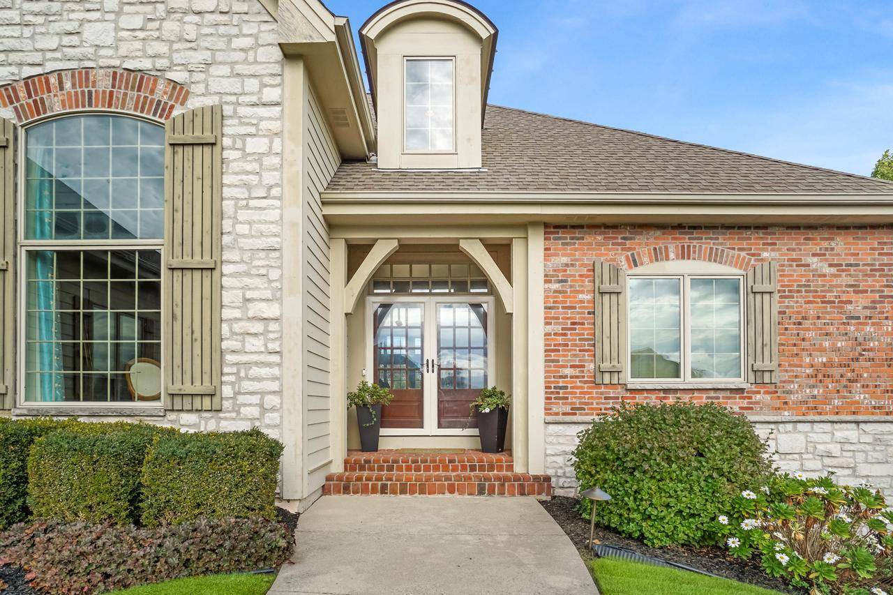 Menomonee Falls, WI 53051,W207N5558 Carters Crossing CIRCLE