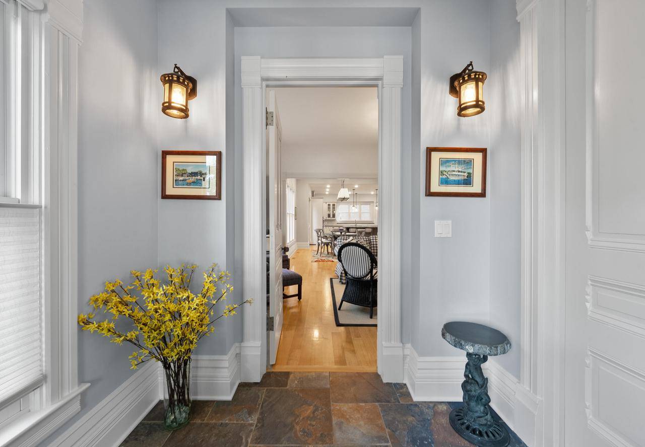 Lake Geneva, WI 53147,920 Geneva STREET