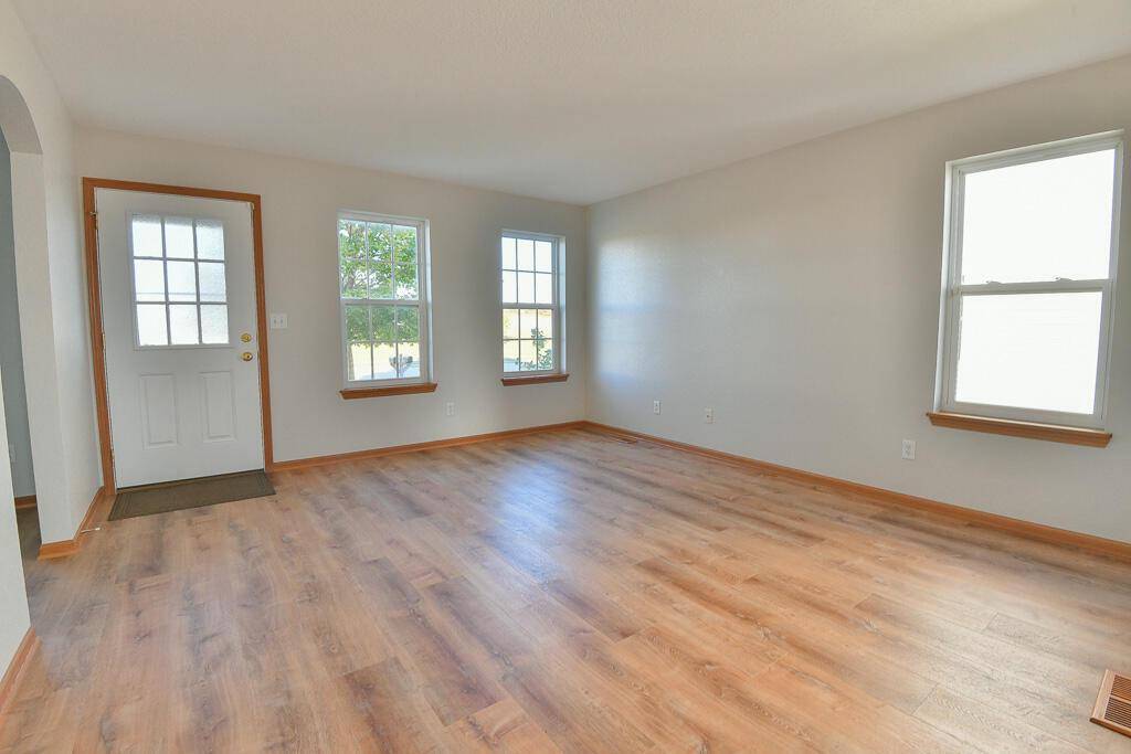 Kenosha, WI 53144,4113 35th AVENUE