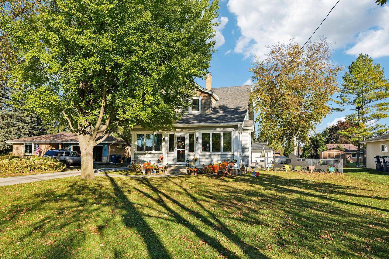 Grafton, WI 53024,910 N Green Bay ROAD