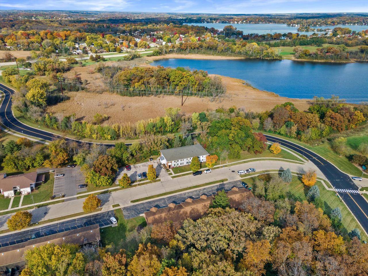 Burlington, WI 53105,643 Meadow LANE