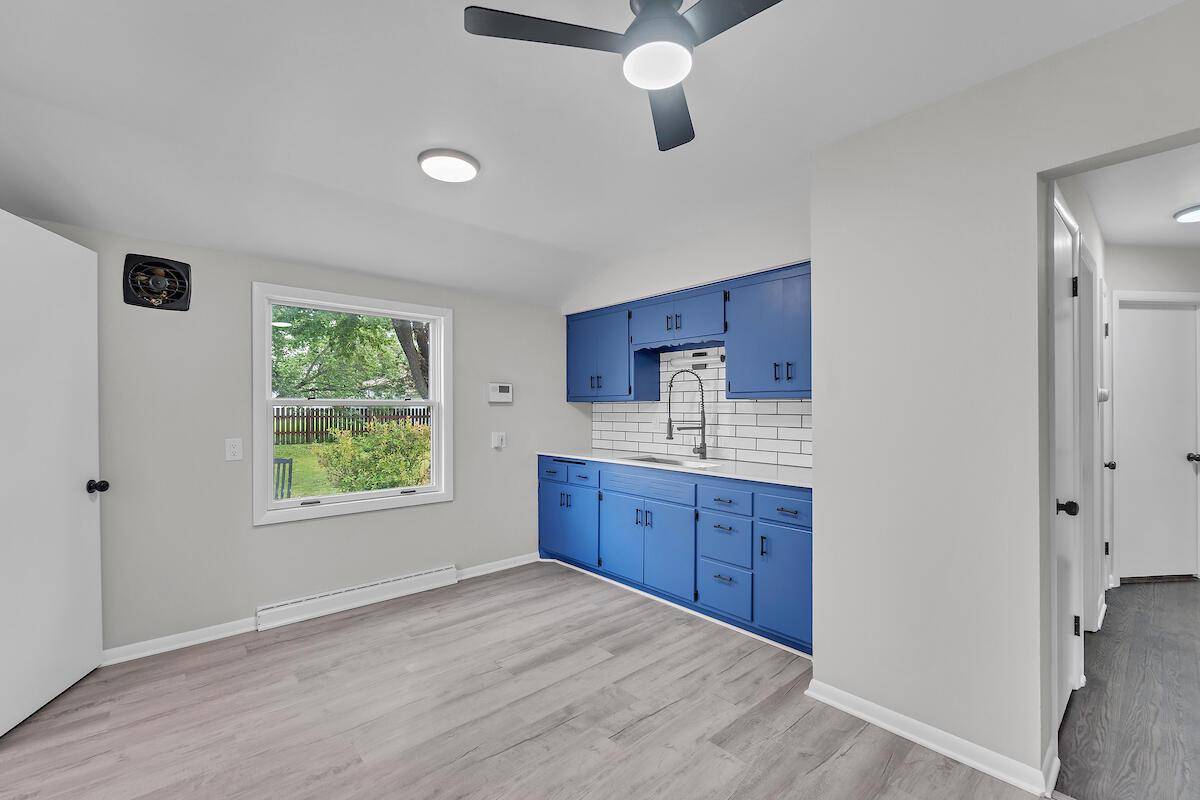 Milwaukee, WI 53225,8919 W Custer AVENUE