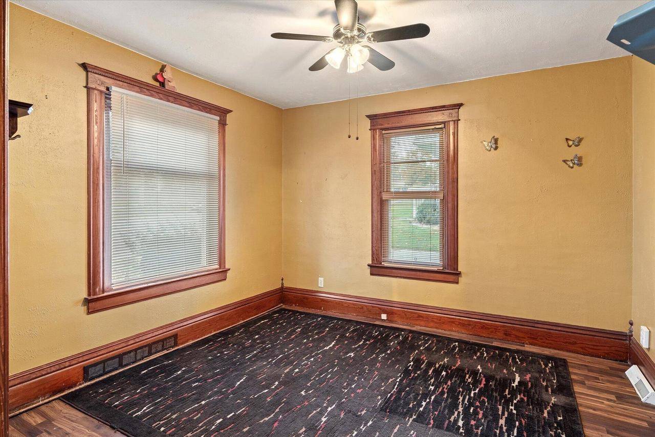 Patch Grove, WI 53817,400 N Main STREET