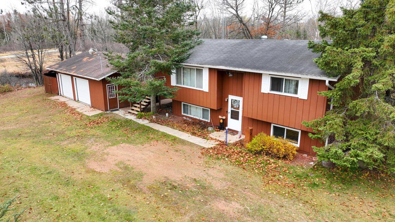 Eagle River, WI 54521,541 Bloom ROAD