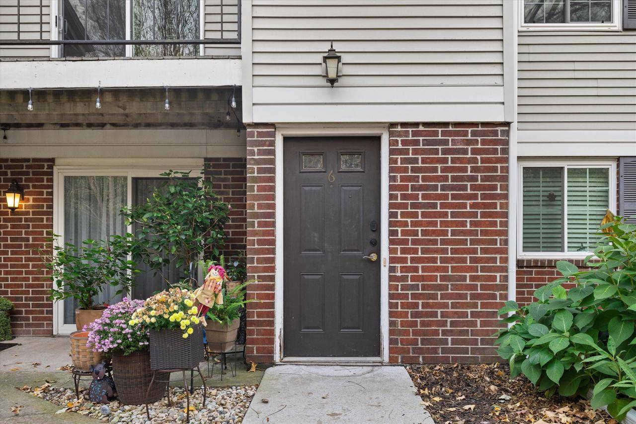Germantown, WI 53022,N110W17158 Ashbury LANE #1-6